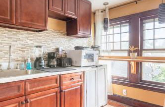 Quaint 3rd Floor Loft - Foto 24