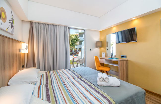 Sunny Days Hotel Apt - Photo 93