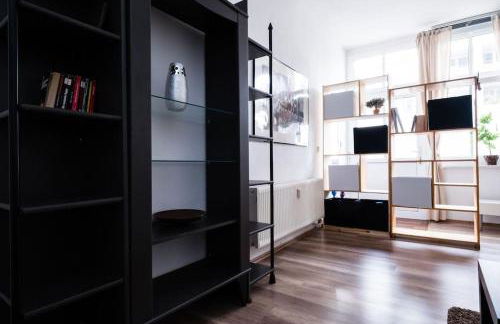 Comfortable 2-room apartment for rest & work P-Berg - Photo 9