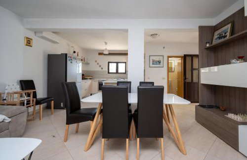 Family friendly house with a swimming pool Radovin, Zadar - 21307 - Foto 24