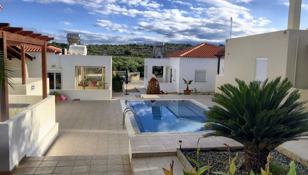 Grey House - Foto 2, Imagen principal