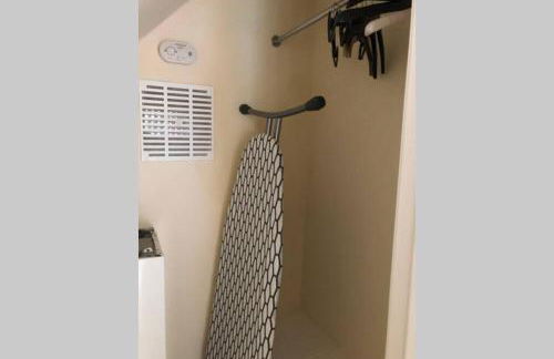 Charming just renovated 2 bed cottage in the centre of village - Foto 16