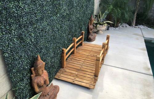 Mineral Saltwater Solar heated Pool & Spa Oasis with mountain views and Koi pond - Foto 34