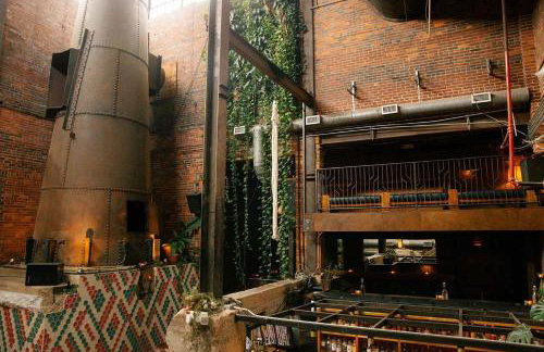 Spacious 4 King Room Belmont Home 2 Living Rooms Walk to Belmont & Vanderbilt Large Dining Table Smart TVs Parking 24 Hr Hospitality Near Music Row & The Gulch 2 miles to Broadway - Foto 26