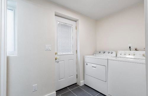 Dog Friendly Cozy Remodeled Shoreline Rambler - Foto 29