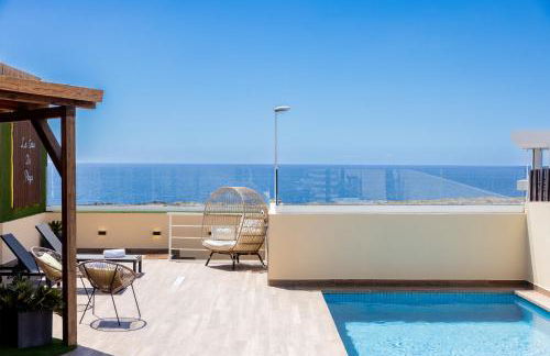 La Casa de Playa - piscina y jacuzzi a 50m del mar - Foto 7