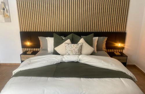 The Courtyard Studio Apartments - Foto 12