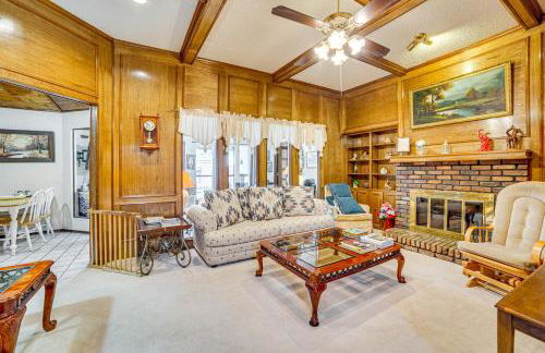 Pet-Friendly Home with Pool - 8 Mi to Central Plano! - Foto 7