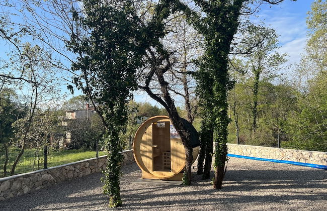 Villa PORTUM - Where Serenity & Comfort meet, Luxurious Woodland Retreat with Private Heated Pool & Amenities - Foto 27