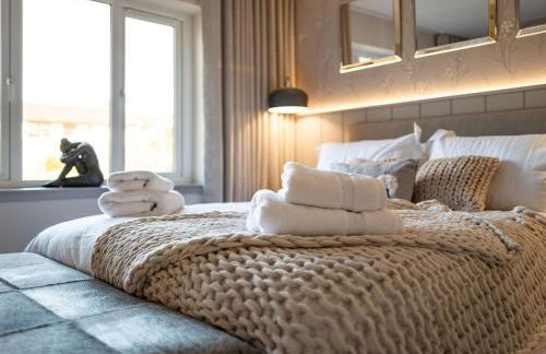 Arran Shores Luxury Shorefront Apartment 8 - Photo 5