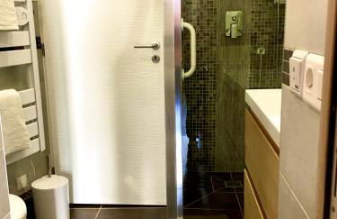 DUPLEX 52m2 hyper centre, petite TERRASSE exposée Sud - Foto 12