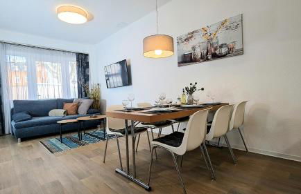 FeWo Urban Gotha-Apartment Friedenstein- Am Schlosspark- Parken an der der Tür- Barrierefrei, 900 Meter zum Bahnhof - Wallbox - Foto 19