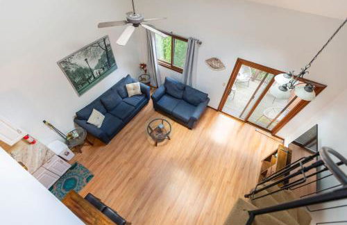 Cozy Loft Near Lake Trails and Mountain Views - Foto 13