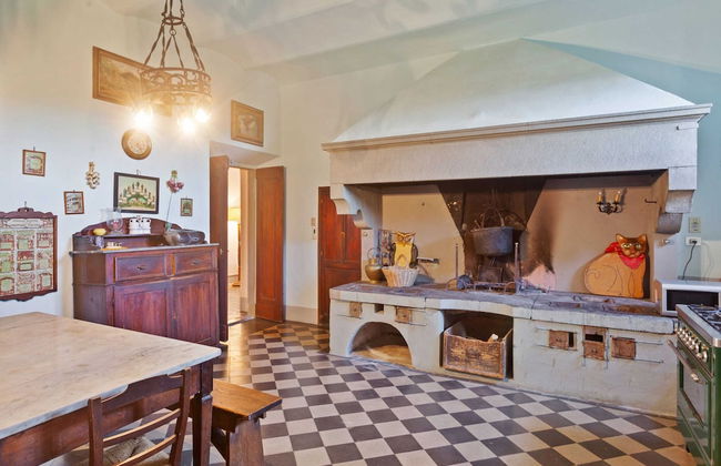 Belvilla by OYO Cosy Holiday Home With Pool - Foto 14