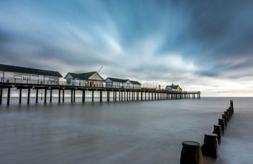 An elegant countryside hideaway with four indulgent ensuite bedrooms - Foto 38