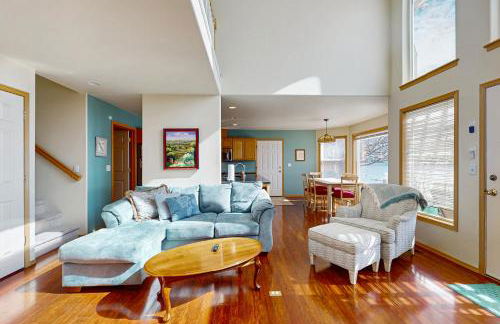 Lakefront Retreat - Foto 9