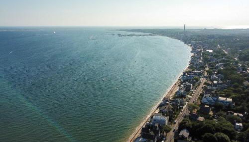 Charming Getaway 1 Block from Beach - Foto 4