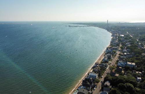 Charming Getaway 1 Block from Beach - Foto 4