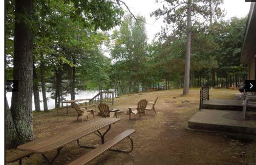 Bayview Cottage 3BR Fireplace Lakefront - Photo 18