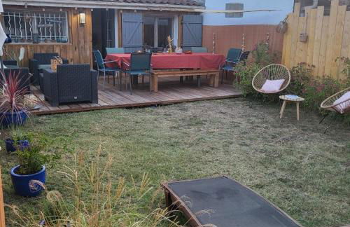 Maison de bourg à 5 minutes de Soulac Sur Mer - Foto 1