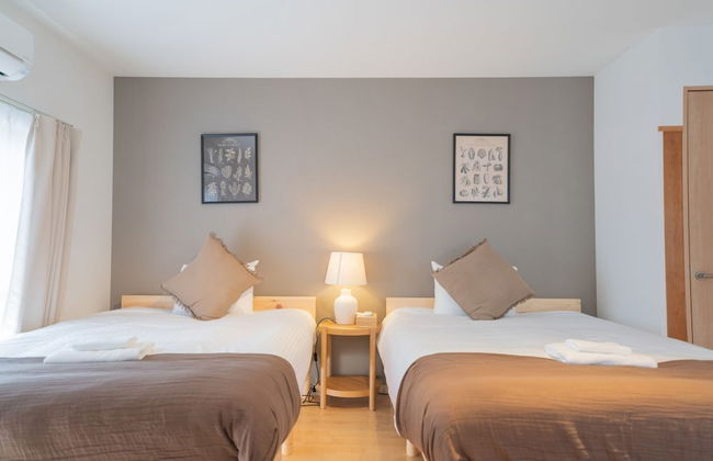 Osaka Maple Court - Photo 16