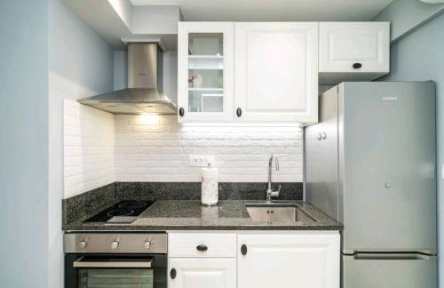 Gorgeous Dubrovnik sea view apartment with free parking - Photo 15