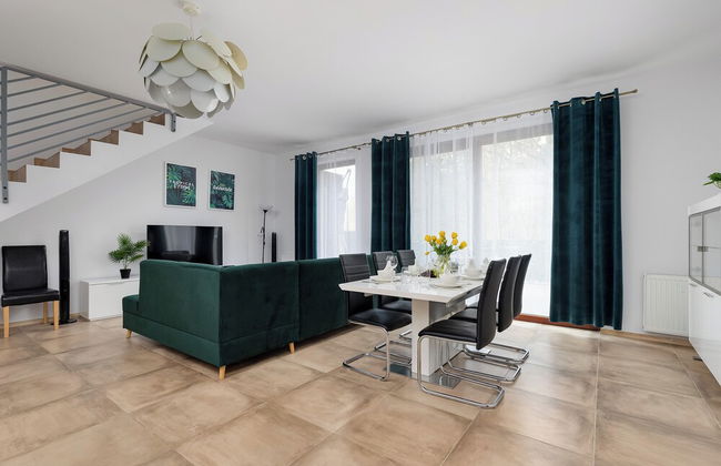 Apartment With Pool by Renters Prestige - Photo 14