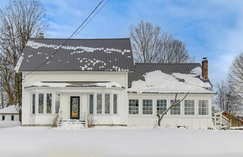 Green Mountain Views! Lowell Getaway Near Skiing - Foto 35