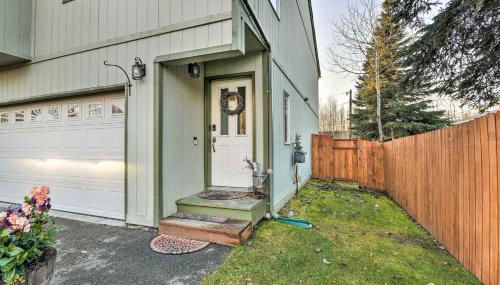 Stunning Anchorage Townhome about 5 Mi to Dtwn! - Photo 3