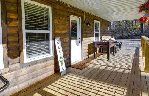 Serene Logan Retreat with Hot Tub and Stargazing Dome - Foto 17