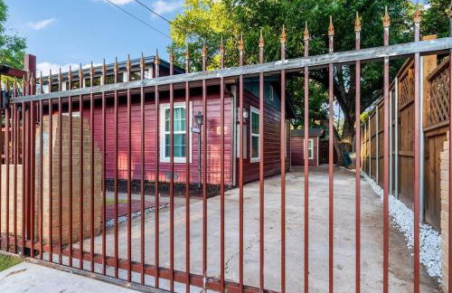 Stockyards Longhorn House, TCU close by - Foto 30