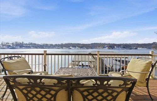 Lakefront Home w/ Private Dock, Slip, Kayaks & Paddleboards at the 7mm - Foto 64