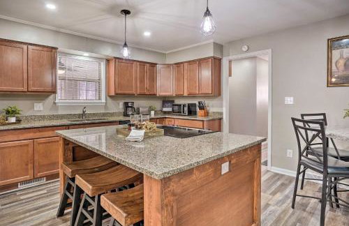 Moncks Corner Home with Yard Near Lake Moultrie - Foto 8