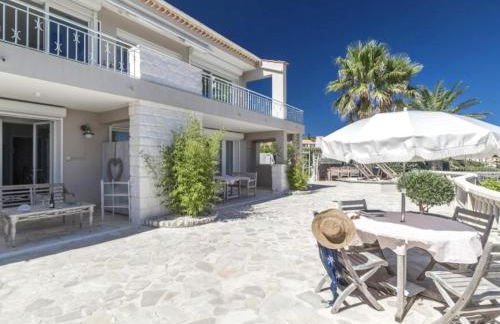 Luxury Villa with Jacuzzi in Les Issambres - Foto 52