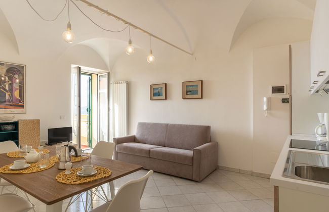 3 bedroom Apartment in San Bartolomeo al Mare - Photo 3