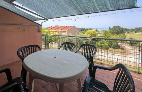 Stunning Apartment In San Feliciano - Foto 15