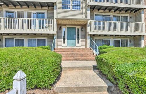 Inviting Charlotte Getaway - Half Mile to UNC! - Foto 15