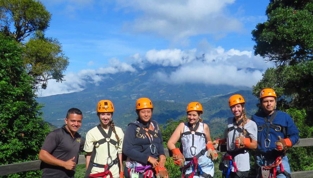 Tirolina en el Parque Nacional La Amistad - Foto 3, Preparados para deslizarse en tirolina