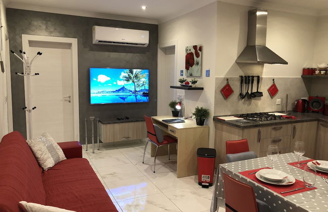 "1. Sea View Luxury 2 Bed Penthouse Close to Beach!" - Photo 25