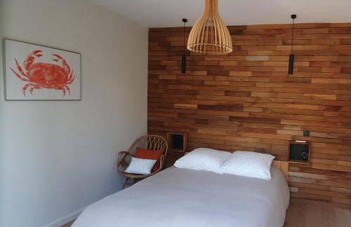 L'escapade suspendue - logement Le Cèdre Rouge, vue pinède et spa - Foto 5