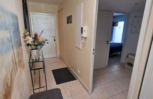 Spacieux et élégant T3 en bord de mer - Foto 3