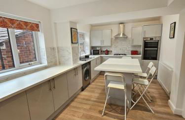 4 Bed in the heart of Hartford - Foto 4