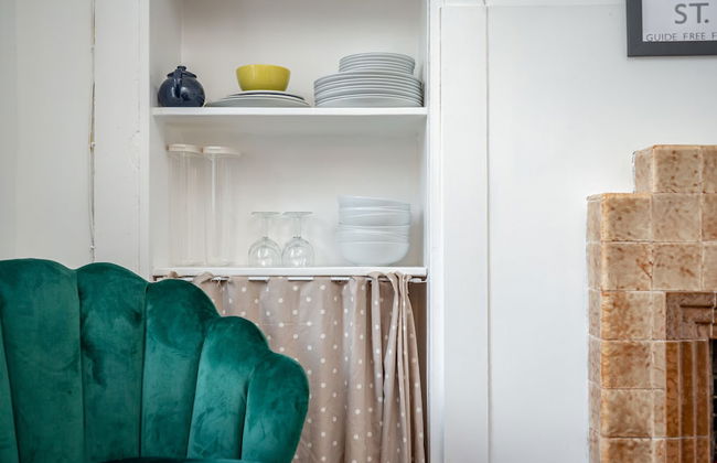 The Doctors Hoose Street Parking - Foto 8