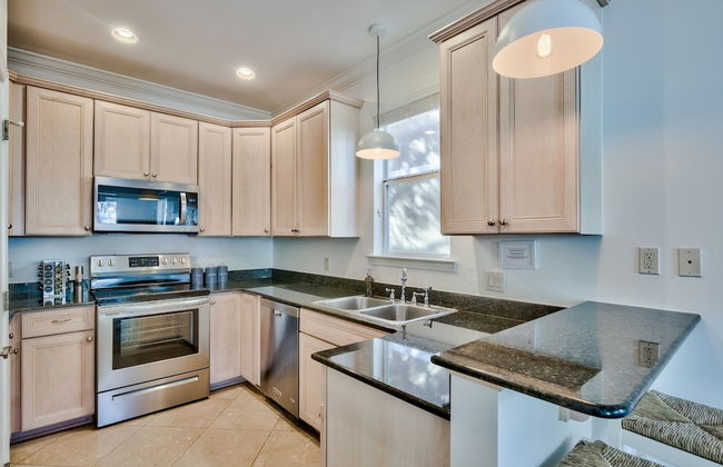 Coral By Avantstay Gorgeous Three Story Home w Two Balconies - Foto 9