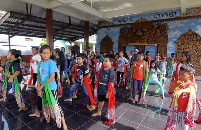 Topeng Culture Private Tour - Photo 2