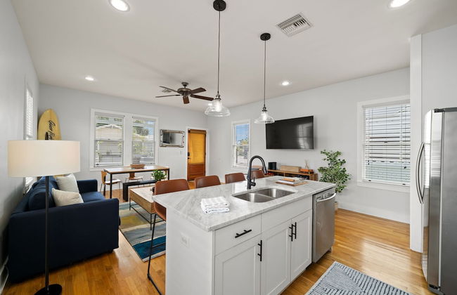 NEW Casa Fuente Ybor Bungalow Steps to 7th Ave - Foto 11