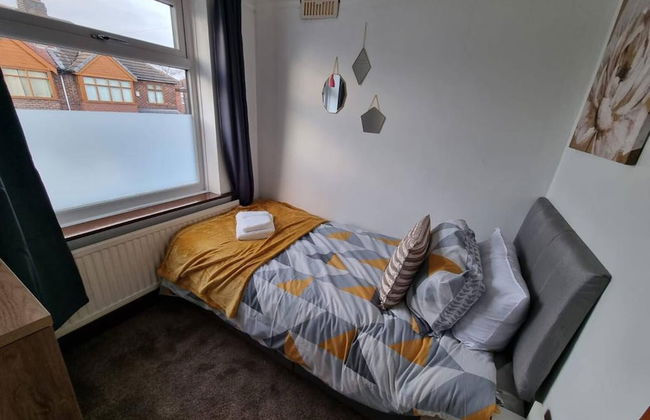 3 Bed Spacious House With Parking - Foto 16