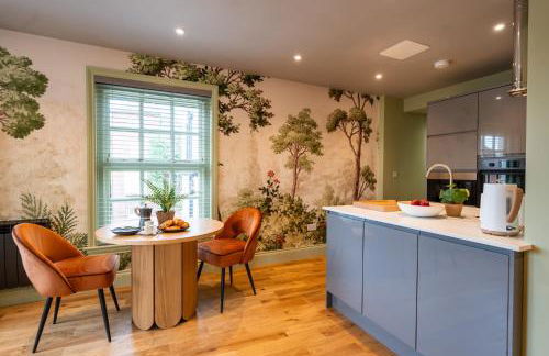 Commandery Vaults - Luxury Apartment in City Centre with SKY TV - Foto 74