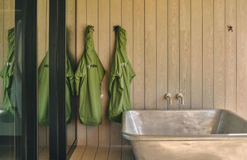 Hygge Hideaway - Photo 19