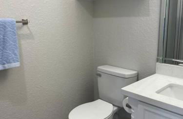 Surfside Beachfront Luxe - Photo 15